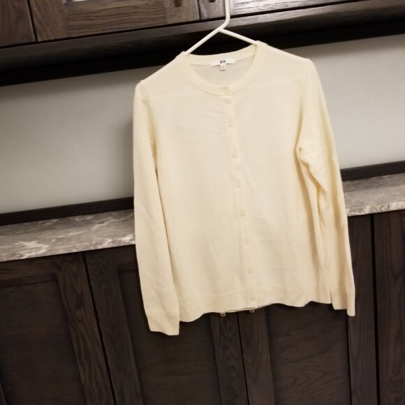 Uniqlo Cream Cashmere Cardigan Sweater - Picture 6 of 6